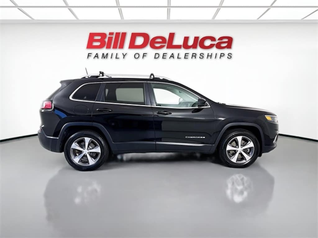 Used 2019 Jeep Cherokee Limited SUV