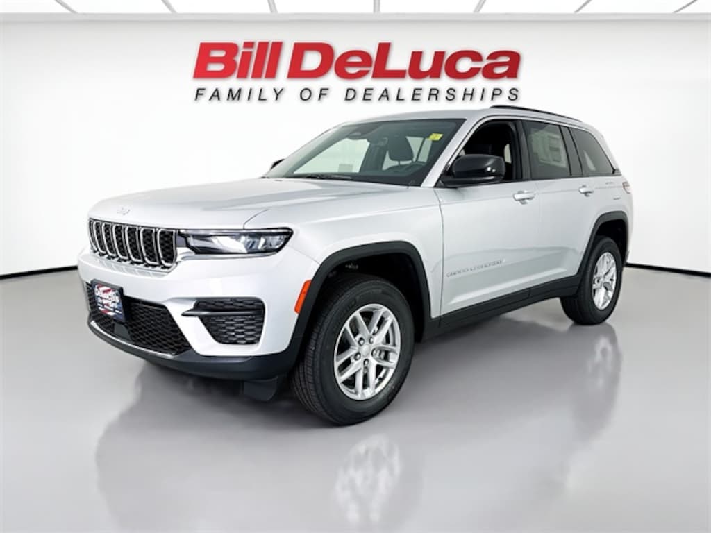 New 2025 Jeep Grand Cherokee LAREDO X 4X4 Sport Utility