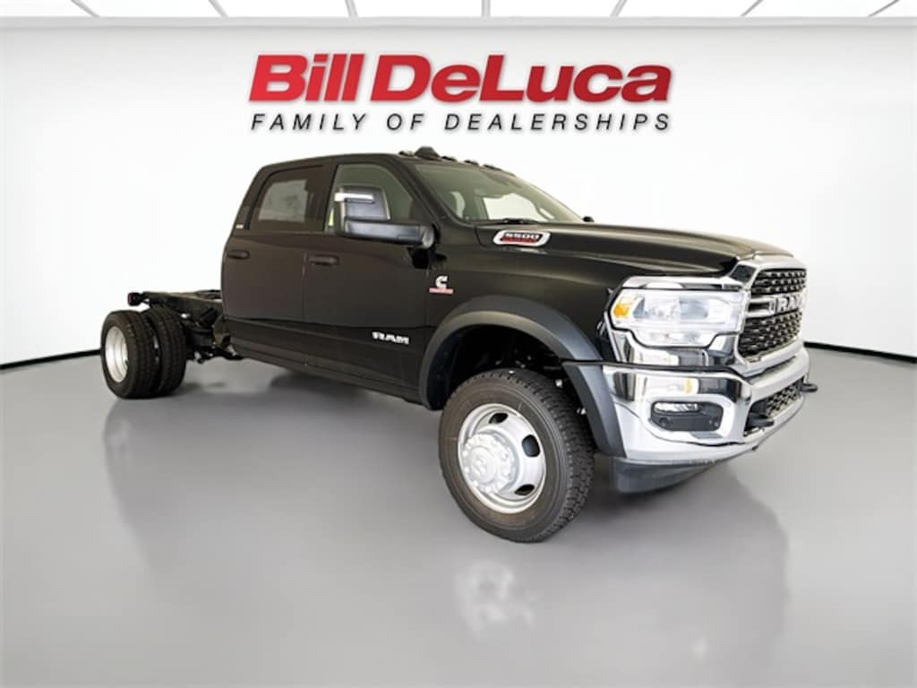 New 2024 Ram 5500 Chassis Cab 5500 SLT CHASSIS CREW CAB 4X4 60' CA Pickup