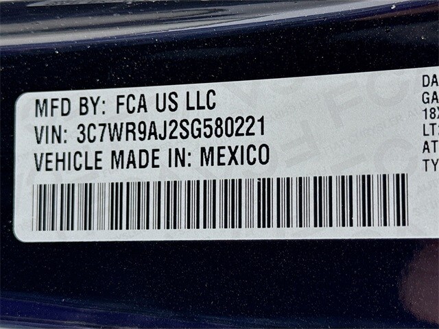 2025 RAM 3500 Chassis Tradesman - Photo 25