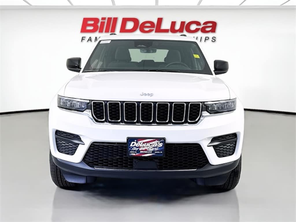 New 2025 Jeep Grand Cherokee LAREDO X 4X4 Sport Utility