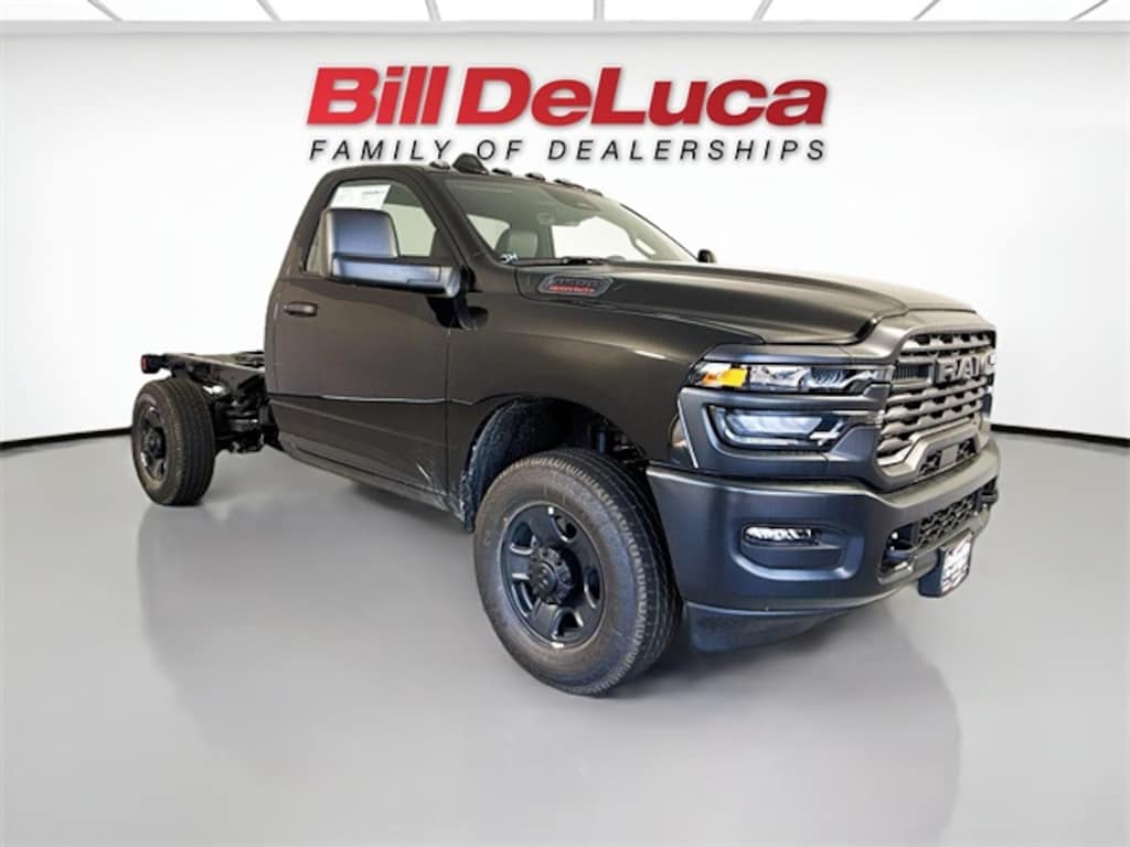New 2025 Ram 3500 Chassis Cab 3500 TRADESMAN CHASSIS REGULAR CAB 4X4 60' CA Pickup