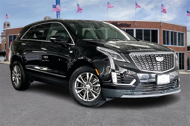 2022 Cadillac XT5 Premium Luxury photo 2