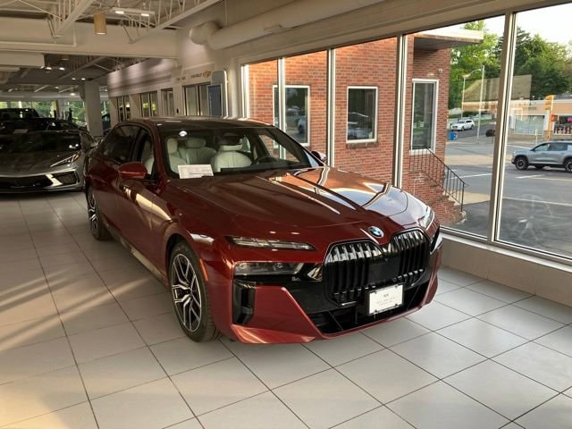 2023 BMW 760 i xDrive Sedan