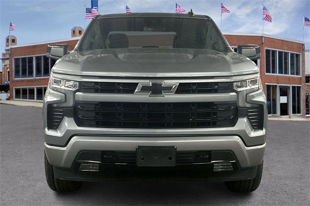 2023 Chevrolet Silverado 1500 RST photo 2