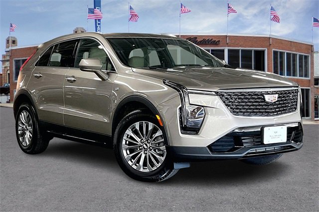 Used 2024 Cadillac XT4 Premium Luxury with VIN 1GYFZDR47RF137566 for sale in Andover, MA