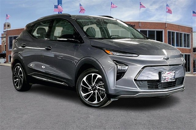 Used 2023 Chevrolet Bolt EUV Premier with VIN 1G1FZ6S02P4179184 for sale in Andover, MA
