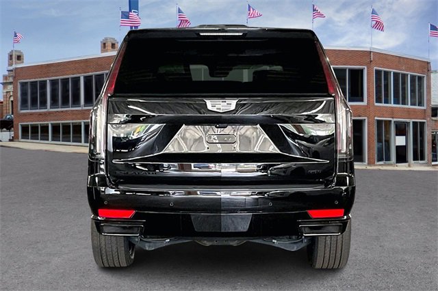 2021 Cadillac Escalade Sport Platinum photo 4