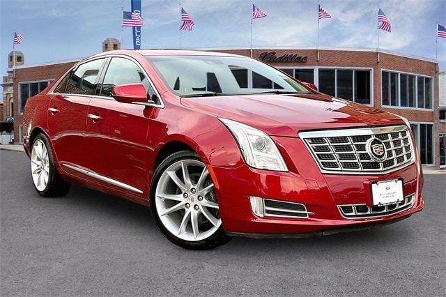 Used 2013 Cadillac XTS Premium Collection with VIN 2G61S5S39D9218102 for sale in Andover, MA