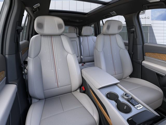 2026 Cadillac VISTIQ Sport - Photo 16