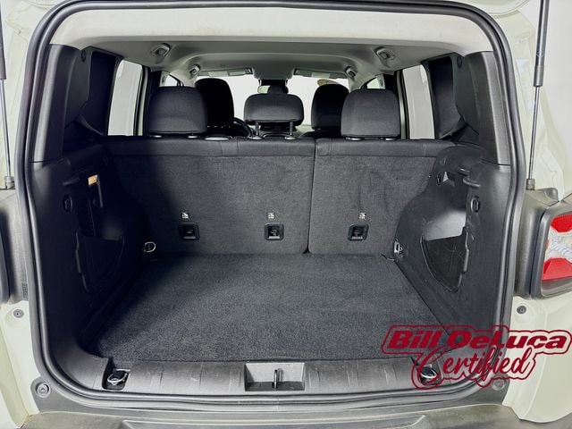 2023 Jeep Renegade Latitude - Photo 25
