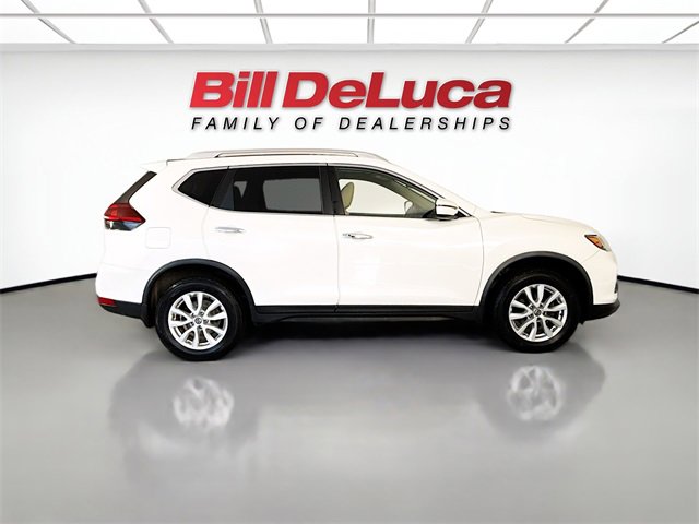2020 Nissan Rogue SV photo 4