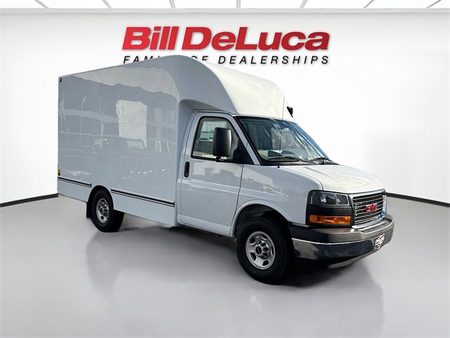2025 Gmc Savana Cutaway 3500 photo 3