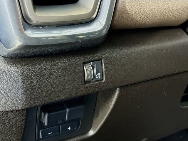 2024 GMC Canyon Denali - Photo 9