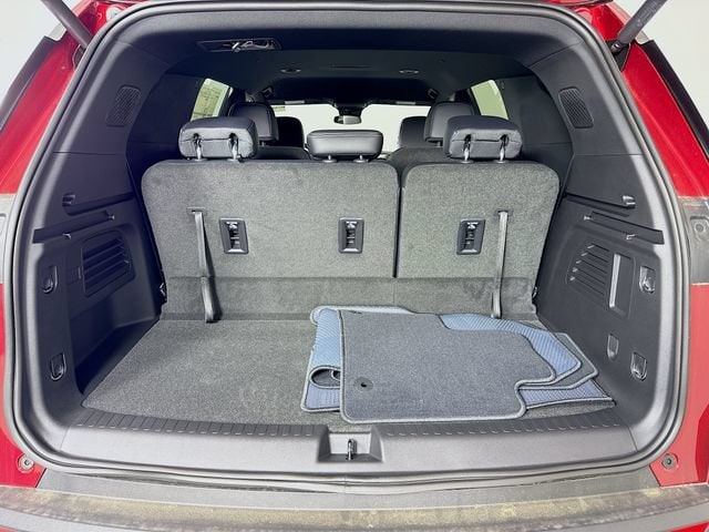 2026 Chevrolet Traverse LT - Photo 26