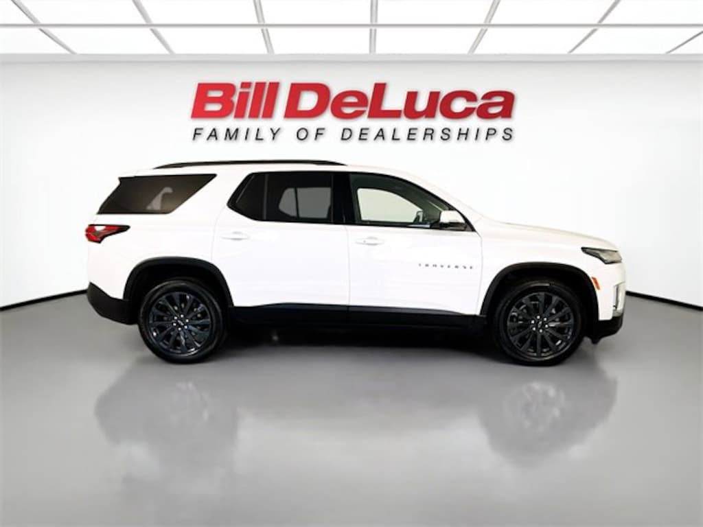 Used 2023 Chevrolet Traverse RS SUV