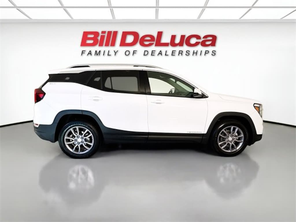 Used 2023 GMC Terrain SLT SUV