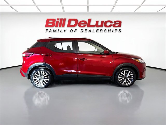 2023 Nissan Kicks SV photo 3