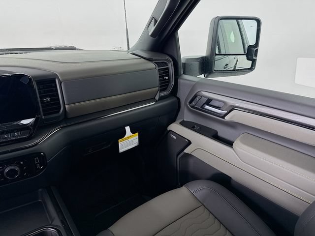 2026 Chevrolet Silverado 2500 HD ZR2 - Photo 25