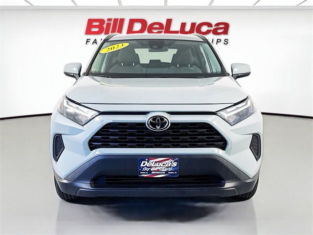 2023 Toyota RAV4 XLE photo 2