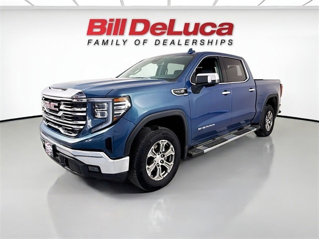 2024 GMC Sierra SLT's photo
