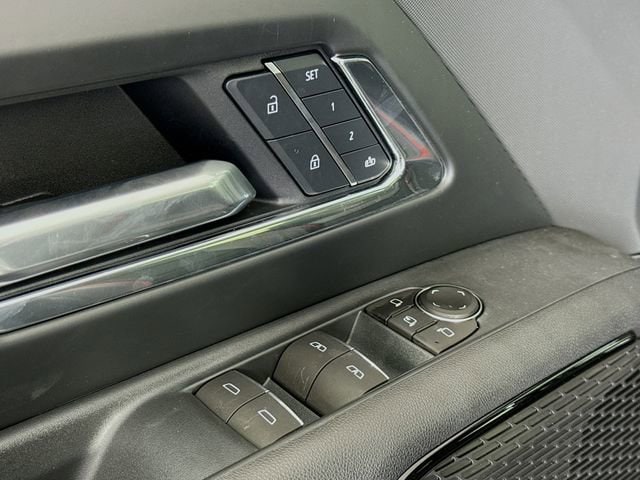 2025 Chevrolet Silverado EV RST - Photo 18
