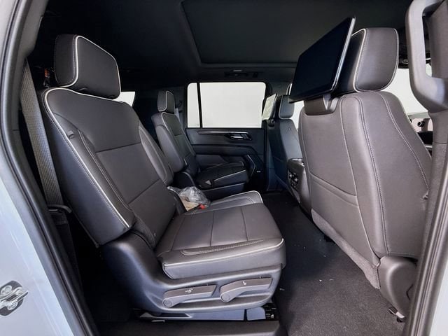 2026 Chevrolet Suburban Premier - Photo 31