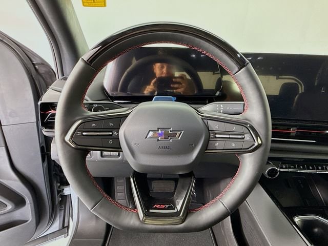 2025 Chevrolet Silverado EV RST - Photo 11