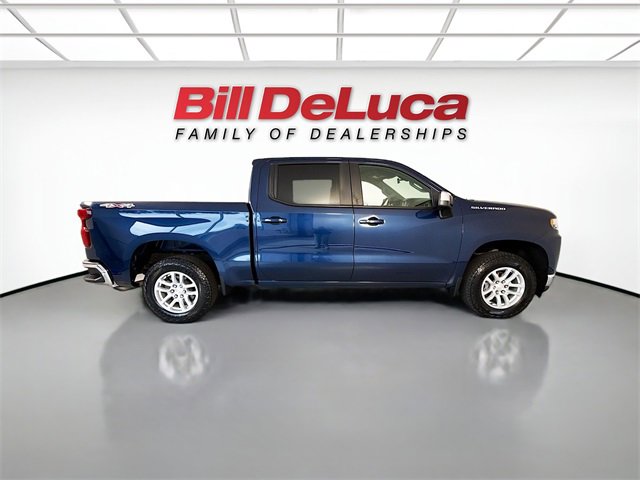 2021 Chevrolet Silverado 1500 LT photo 4