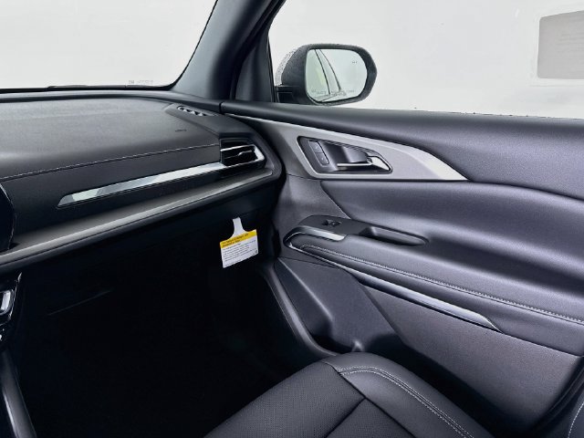2027 Chevrolet Traverse LT - Photo 23