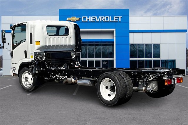2024 Chevrolet Silverado 4500HD Base photo 3