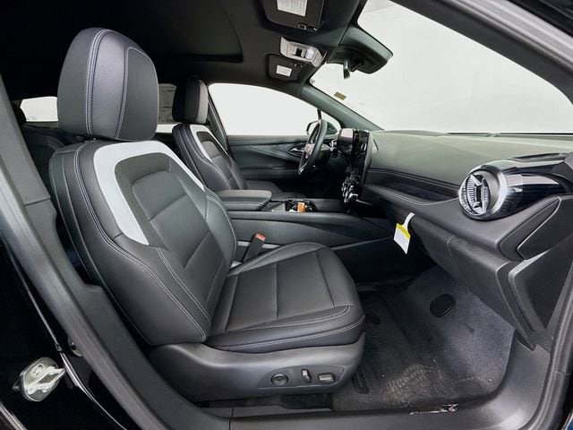 2026 Chevrolet Blazer EV LT - Photo 29