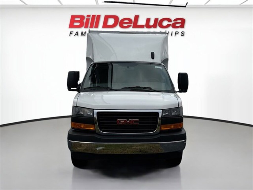 New 2025 GMC Savana Cutaway 3500 12' Aerocell Box Van Cutaway Van
