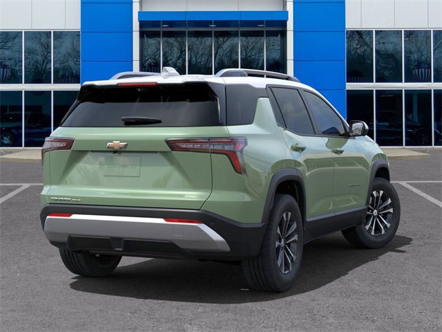 2025 Chevrolet Equinox LT photo 4