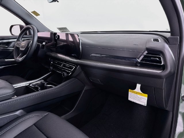 2027 Chevrolet Traverse LT - Photo 30