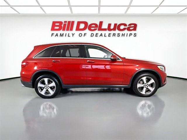 2018 Mercedes Benz GLC 300 4MATIC photo 3