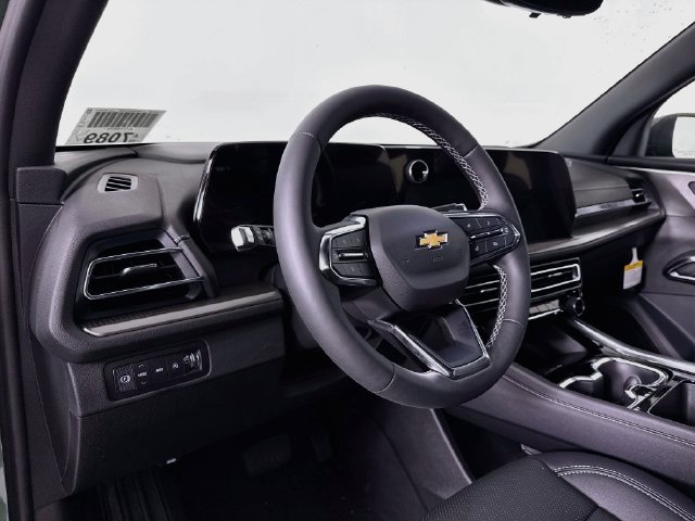 2027 Chevrolet Traverse LT - Photo 9