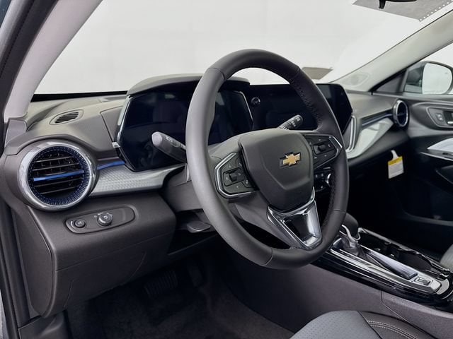 2026 Chevrolet Trax LT - Photo 9