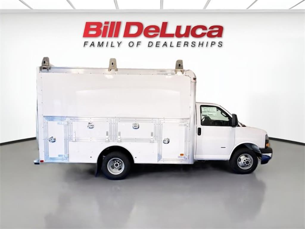 New 2025 GMC Savana Cutaway 3500 12' Box Van Cutaway Van