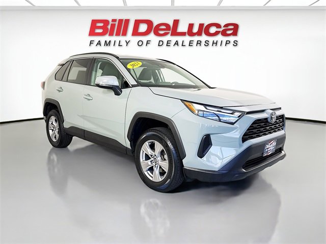 2023 Toyota RAV4 XLE photo 3