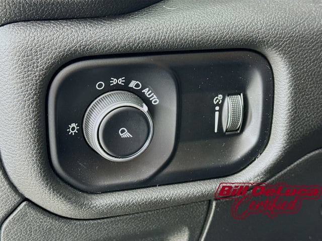 2024 RAM Ram 1500 Pickup Laramie - Photo 11
