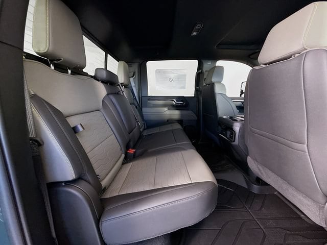 2026 Chevrolet Silverado 2500 HD ZR2 - Photo 29