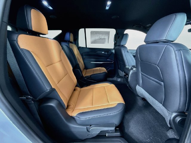 2027 Chevrolet Traverse Z71 - Photo 28