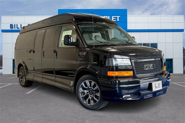2025 Gmc Savana Cargo 2500 photo 2