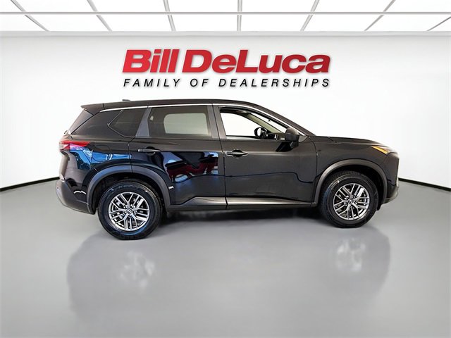 2023 Nissan Rogue S photo 3