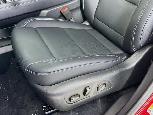 2026 Chevrolet Traverse LT - Photo 19