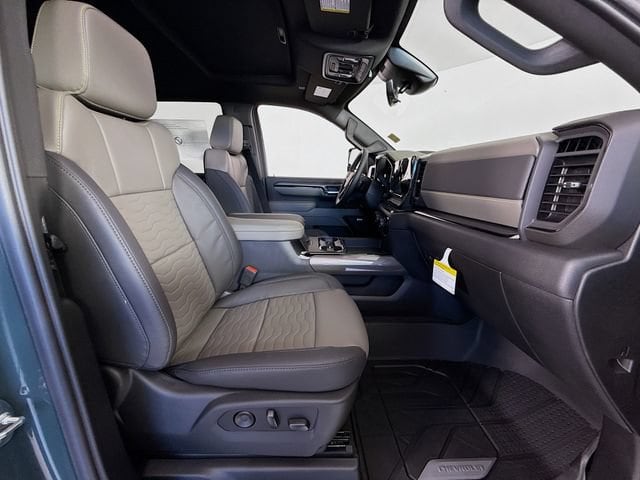 2026 Chevrolet Silverado 2500 HD ZR2 - Photo 30