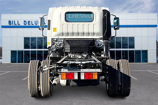 2024 Chevrolet Silverado 4500HD Base photo 4