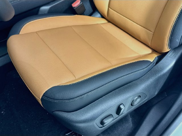 2027 Chevrolet Traverse Z71 - Photo 19