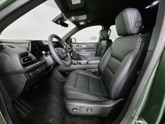 2027 Chevrolet Traverse LT - Photo 21